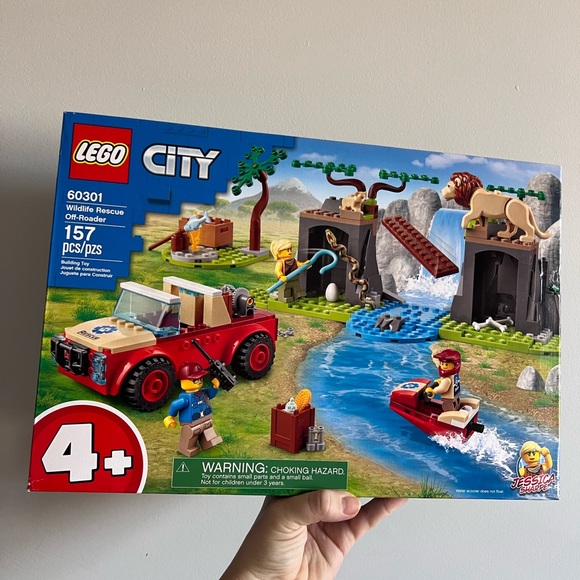 Brand new Lego City Wildlife Rescue Off-roader - Picture 2 of 5